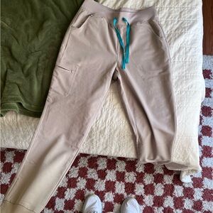 Figs Zamora Joggers size M Boulder